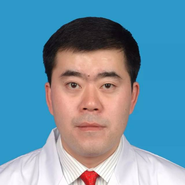 新疆医科大学附属中医医院 关节外科（骨二科）主任医师方锐