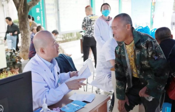 “世界镇痛日”桂林医学院附属医院疼痛科开展义诊活动