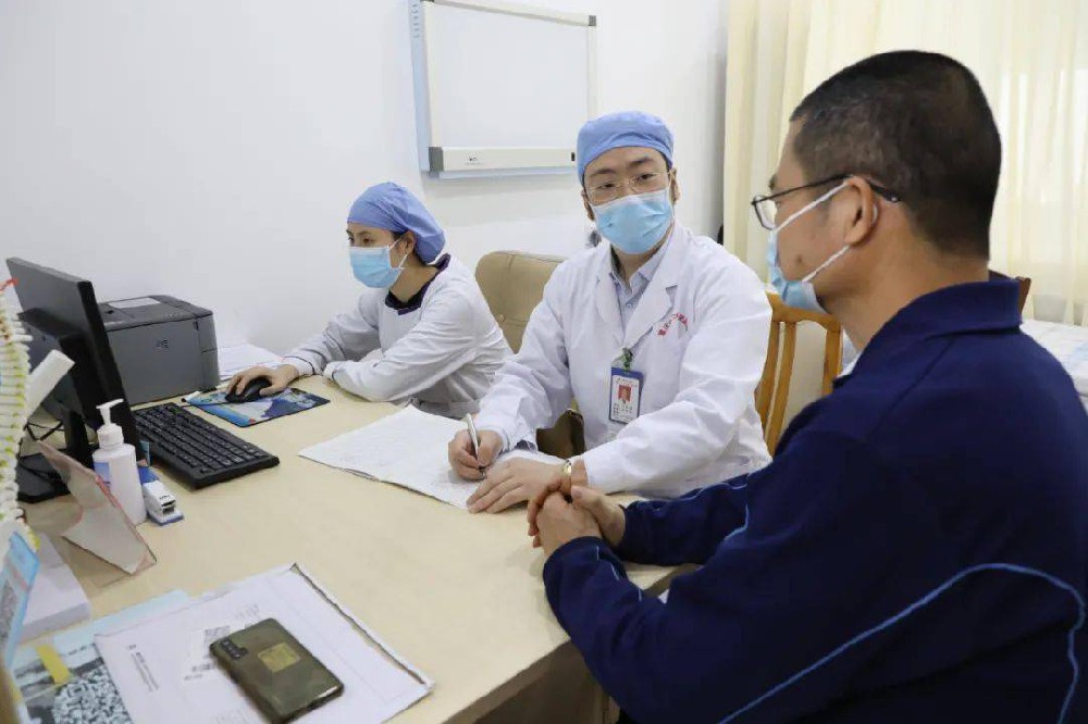肇庆市第一人民医院疼痛医学中心再添“利器”，PRP富血小板血浆疗法为关节疾病患者解除病痛