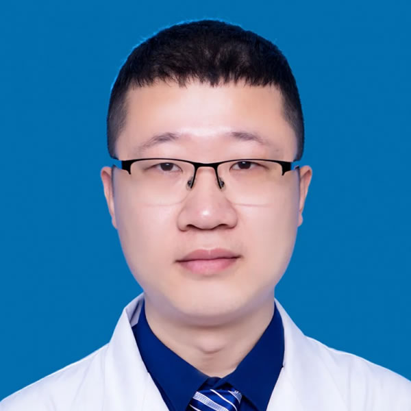 徐州市第一人民医院　骨科一病区关节外科主治医师 刘大诚